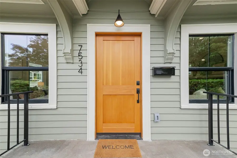 7534 Jones Avenue Nw, Seattle, WA 98117 - #2