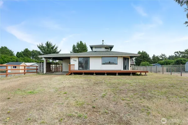 130 Sand Dune Avenue Sw, Ocean Shores, WA 98569