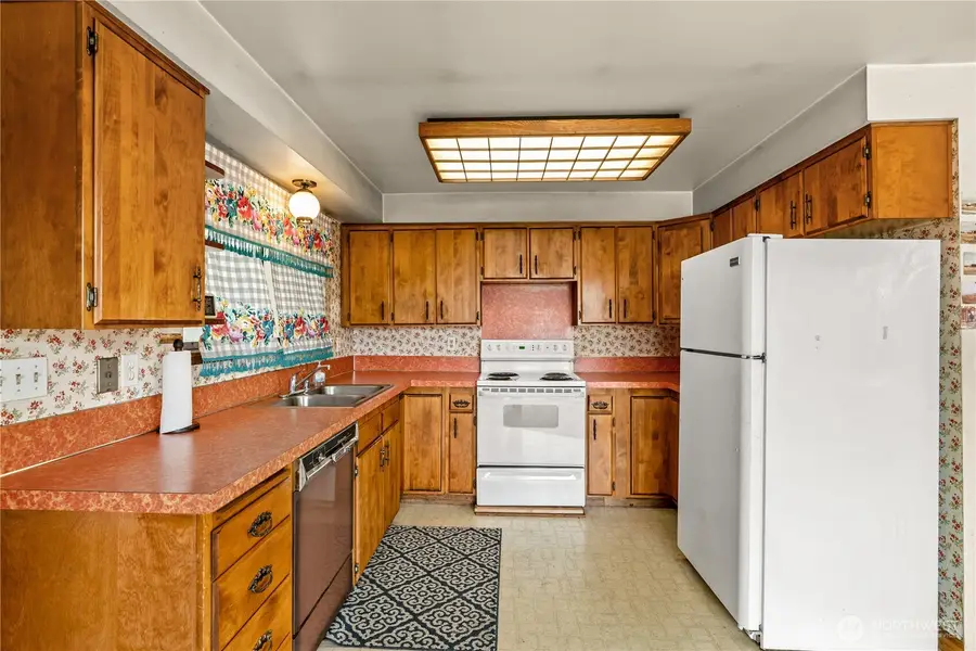 130 Sand Dune Avenue Sw, Ocean Shores, WA 98569 - #2