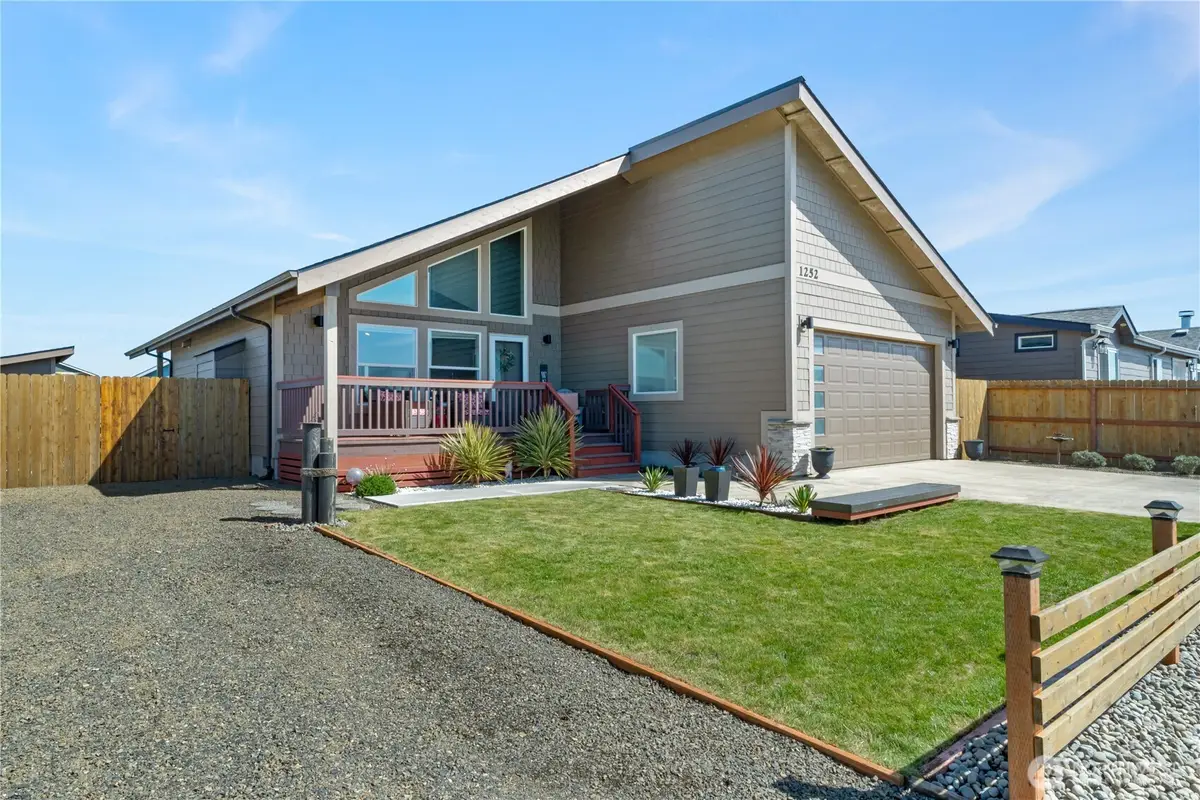 1252 Storm King Avenue Sw, Ocean Shores, WA 98569 - #1