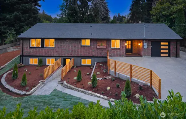 4021 Sunset Drive W, University Place, WA 98466