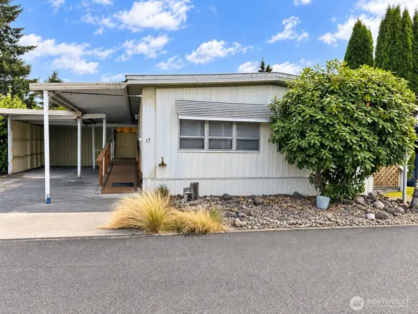 1700 Shelton Springs Road #17, Shelton, WA 98584