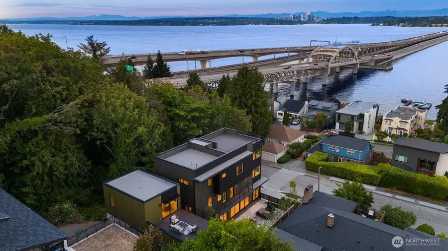 1419 36th Avenue S, Seattle, WA 98144 - #2