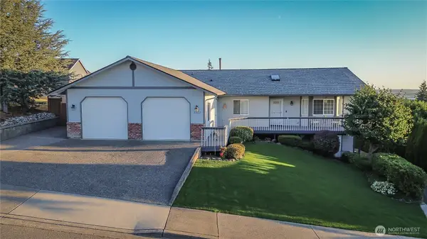 8202 74th Place Ne, Marysville, WA 98270