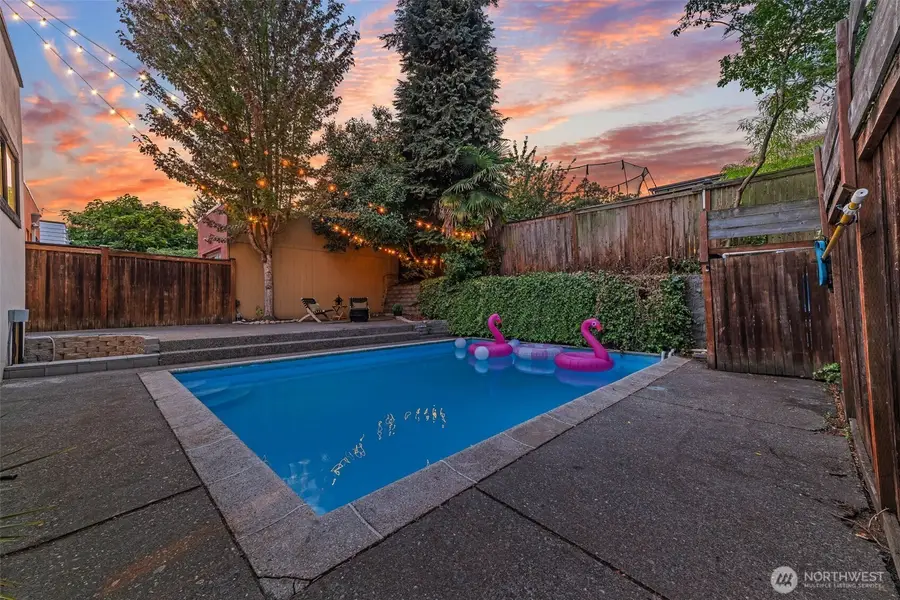 1128 N 77th Street, Seattle, WA 98103 - #2