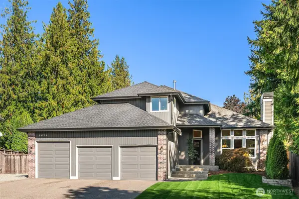 25738 215th Court Se, Maple Valley, WA 98038