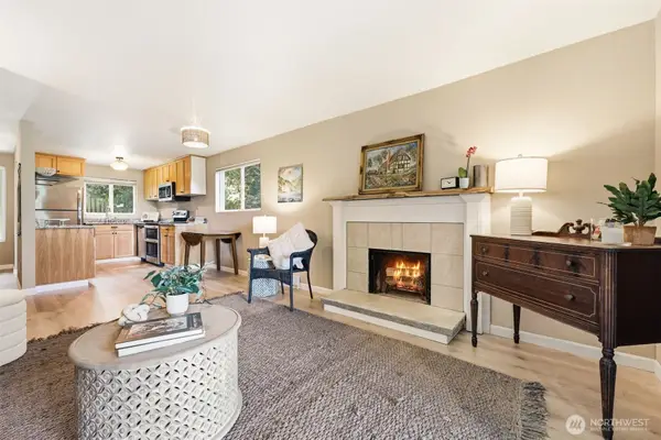 22105 66th Avenue W #1C, Mountlake Terrace, WA 98043