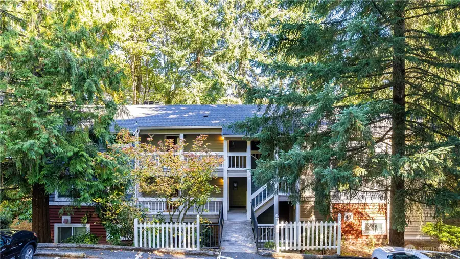 15246 SE 43rd Court #G301, Bellevue, WA 98006 - #2