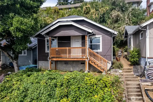 703 Allen Street, Kelso, WA 98626