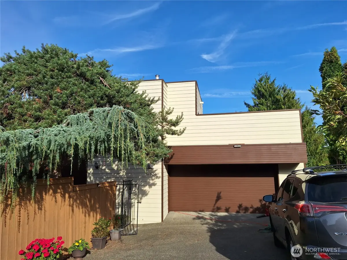 16328 35th Avenue Ne, Lake Forest Park, WA 98155 - #1