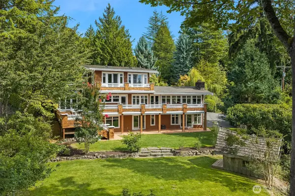 8105 SE 44th Street, Mercer Island, WA 98040