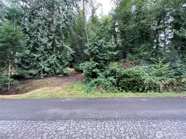 749 NE Woods Court #Lot  27, Bremerton, WA 98311