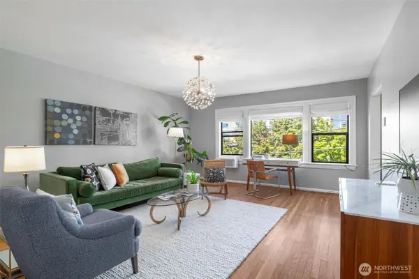 1136 13th Ave #305, Seattle, WA 98122