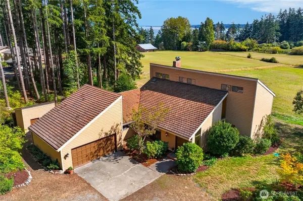 1950 Stick Point Lane, Oak Harbor, WA 98277