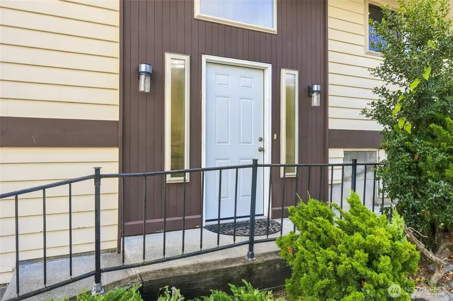 1462 SE Camano Drive, Camano Island, WA 98282 - #3