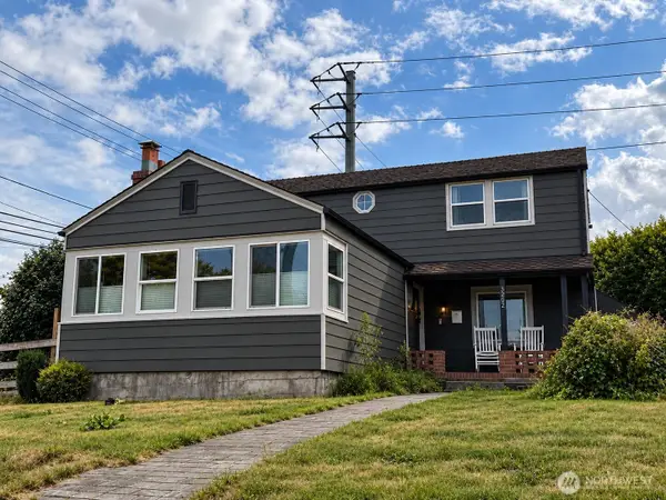 3202 E Grandview Avenue, Tacoma, WA 98404