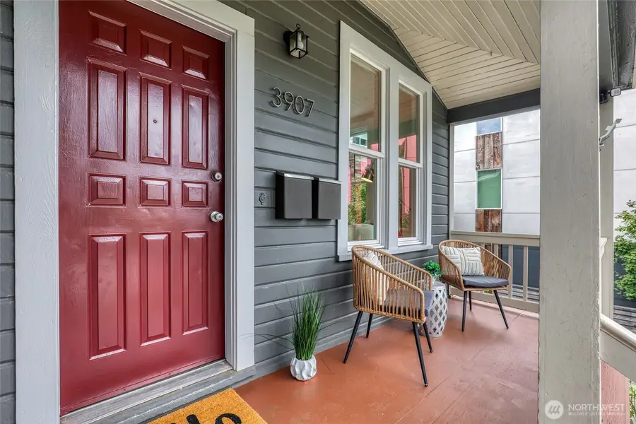 3907 S Edmunds Street, Seattle, WA 98118 - #2