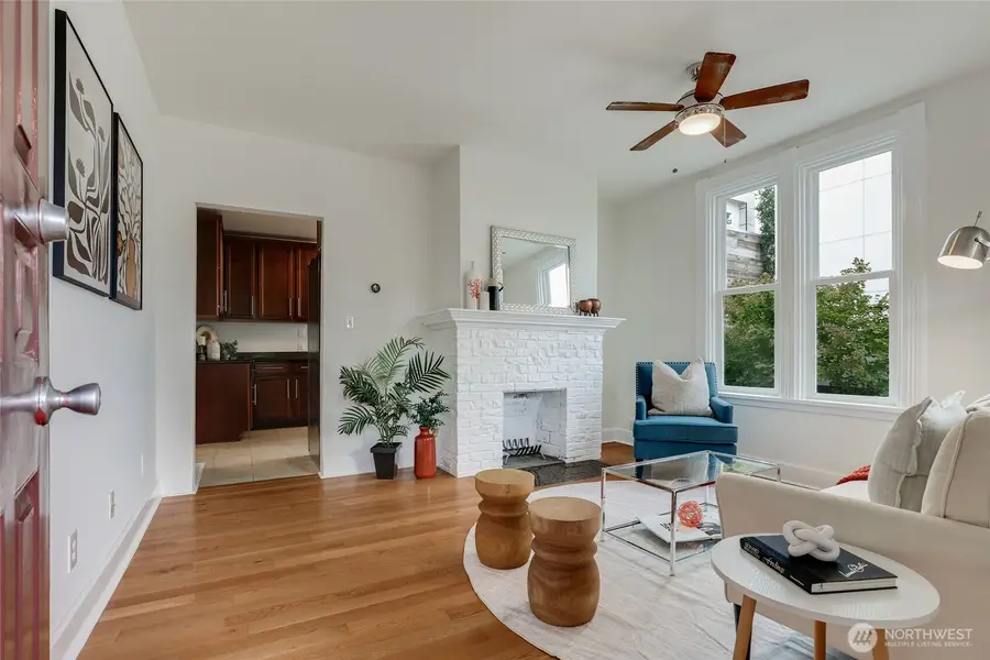 3907 S Edmunds Street, Seattle, WA 98118 - #3
