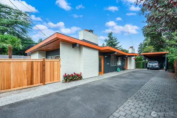 7524 43rd Avenue Ne, Seattle, WA 98115