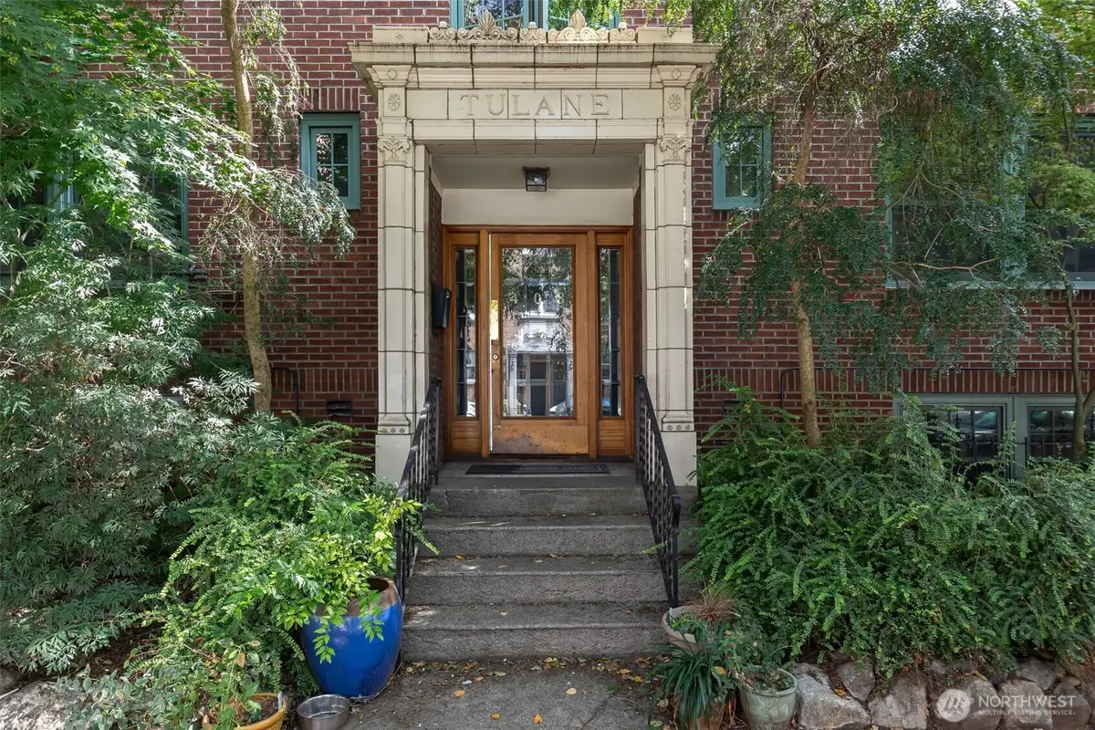 408 Bellevue Avenue E #201, Seattle, WA 98102 - #1