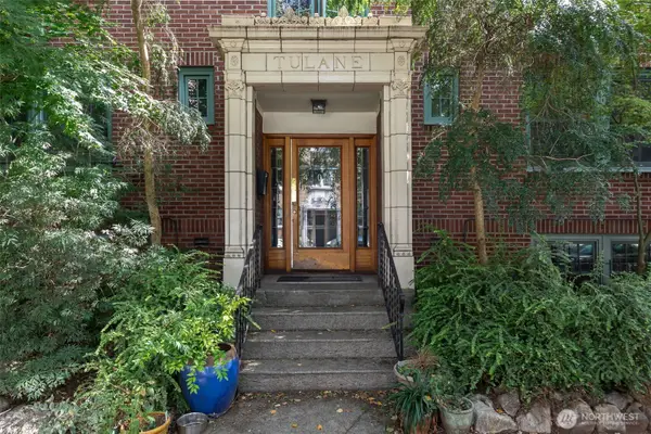 408 Bellevue Avenue E #201, Seattle, WA 98102