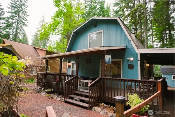 411 N Mt Seattle Way, Hoodsport, WA 98548