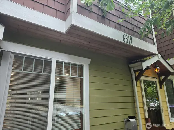 6819 Weedin Place Ne, Seattle, WA 98115