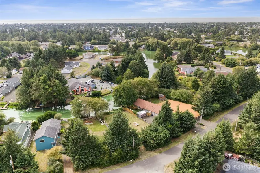 711 Albion Avenue Se, Ocean Shores, WA 98569 - #3