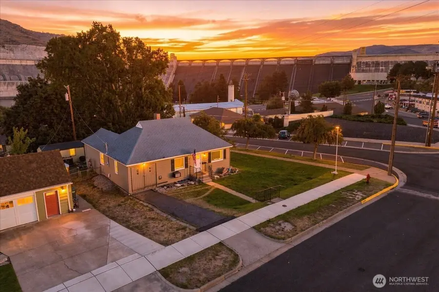 203 Ferry Street, Coulee Dam, WA 99116 - #2