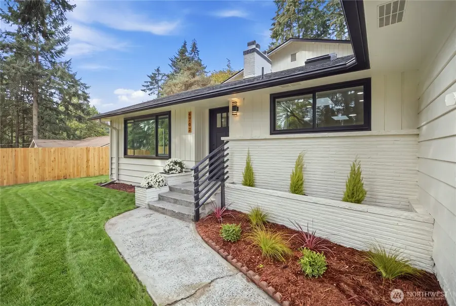 4702 Waller Road E, Tacoma, WA 98443 - #3