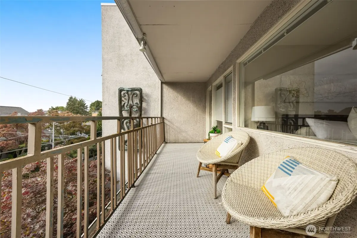 632 13th Avenue E #12, Seattle, WA 98112 - #1
