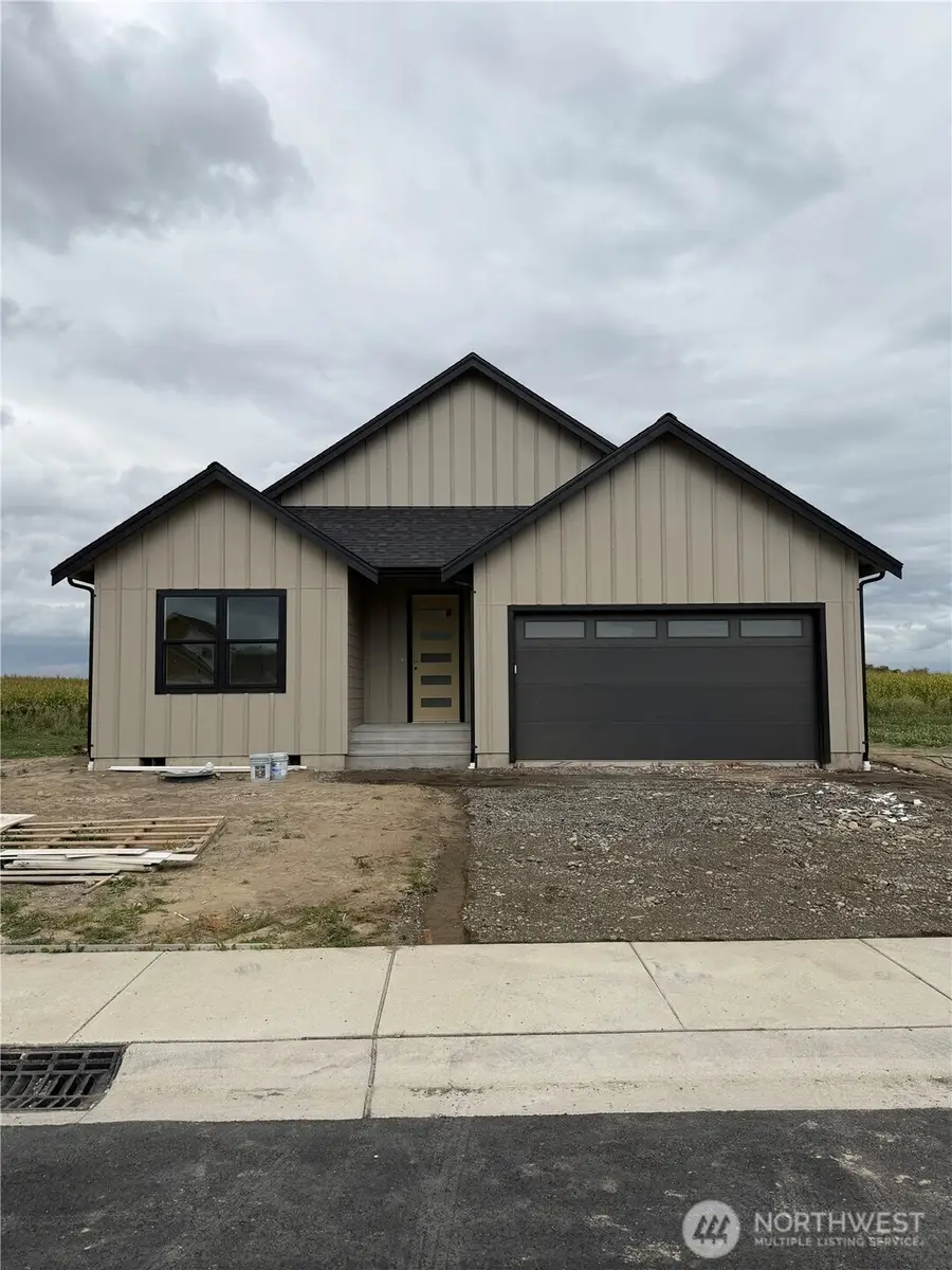 216 W 4th Street, Everson, WA 98247 - #2