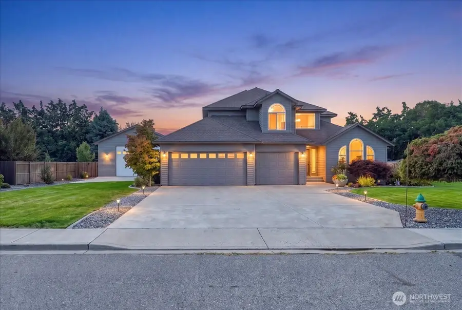 2289 Fancher Heights Boulevard, East Wenatchee, WA 98802 - #2