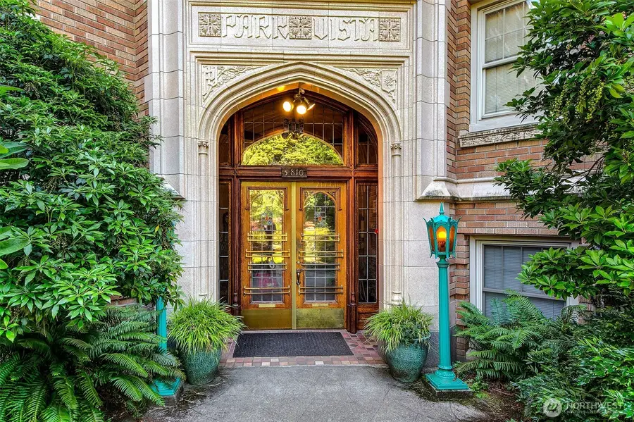 5810 Cowen Place Ne #310, Seattle, WA 98105 - #3