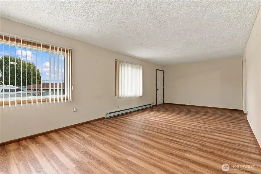 103 Electric Boulevard, Electric City, WA 99123 - #3