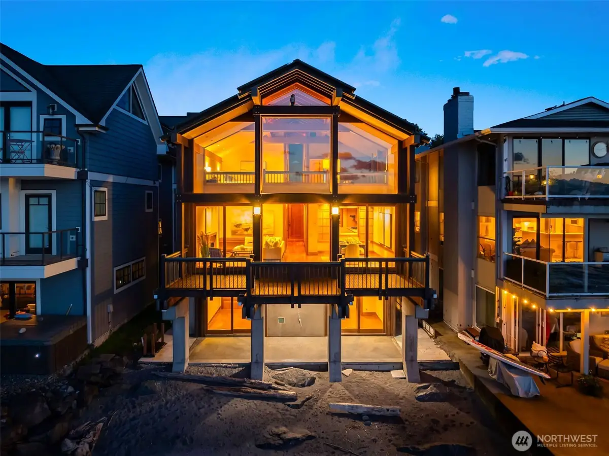 3103 Alki Avenue Sw, Seattle, WA 98116 - #1