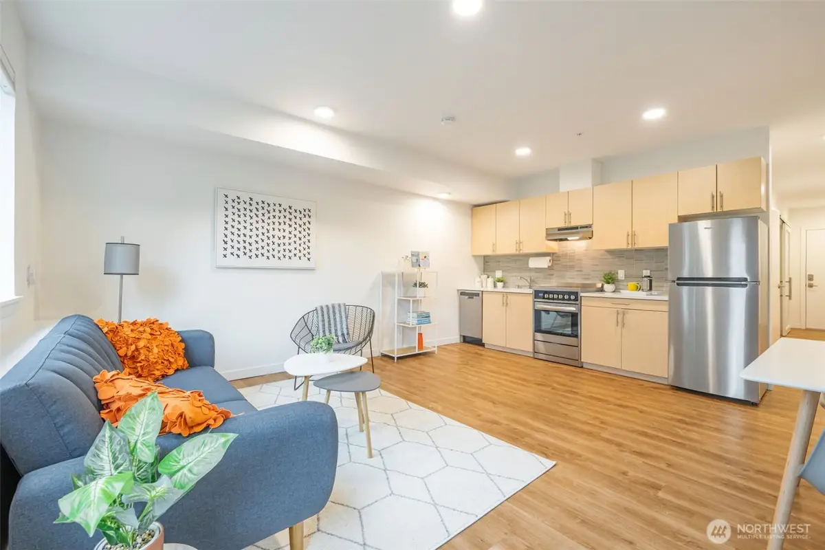 750 11th Avenue E #103, Seattle, WA 98102 - #1