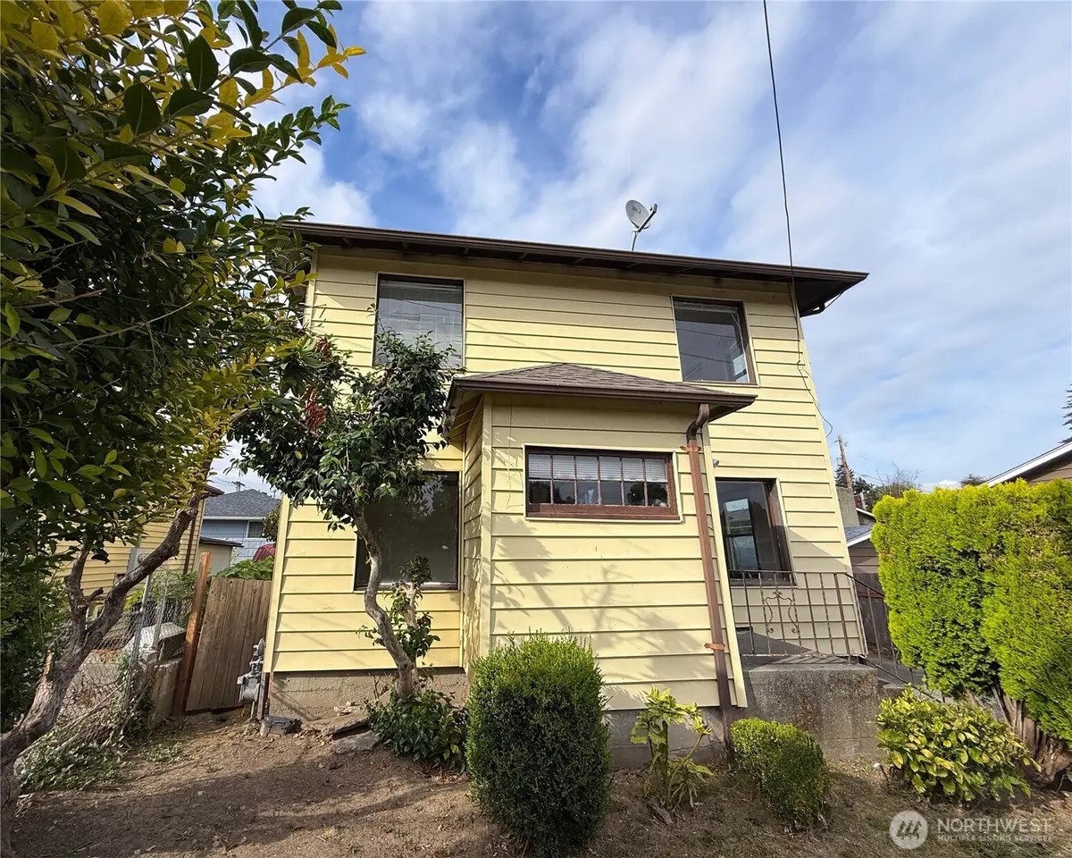 4210 S Holly Street, Seattle, WA 98118 - #1