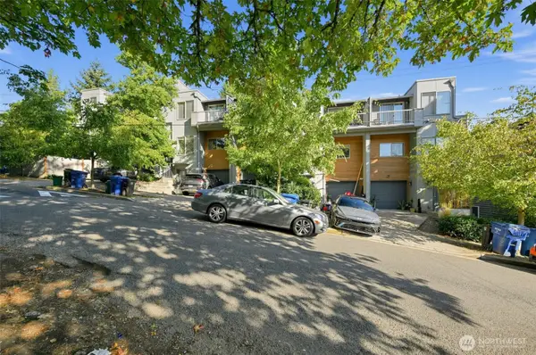 3014 NE 140th Street #B, Seattle, WA 98125