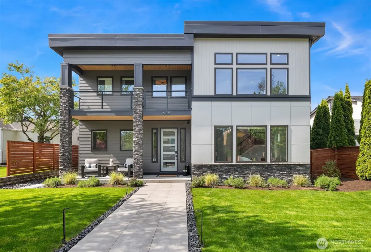 635 17th Avenue W, Kirkland, WA 98033 - #1