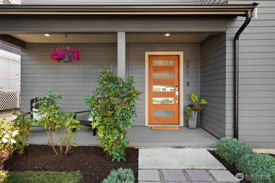 3821 19th Avenue Sw, Seattle, WA 98106 - #2