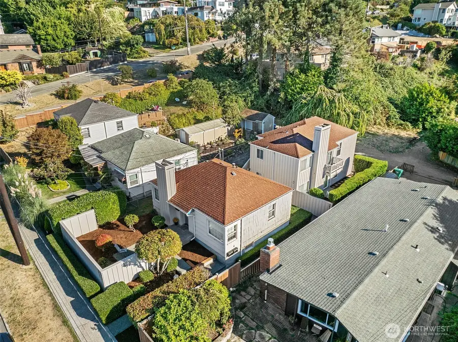 5911 SW Admiral Way, Seattle, WA 98116 - #3