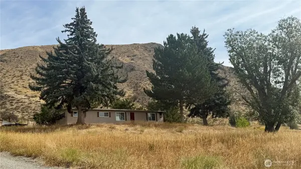 762 Twisp-winthrop Eastside Road, Winthrop, WA 98862
