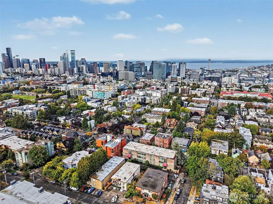 315 13th Avenue E, Seattle, WA 98102 - #3
