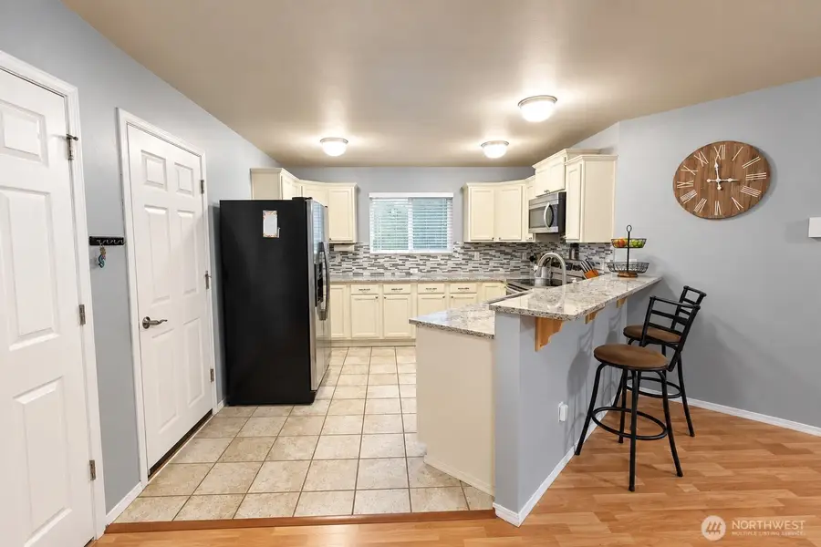 996 G Street Sw, Tumwater, WA 98512 - #3