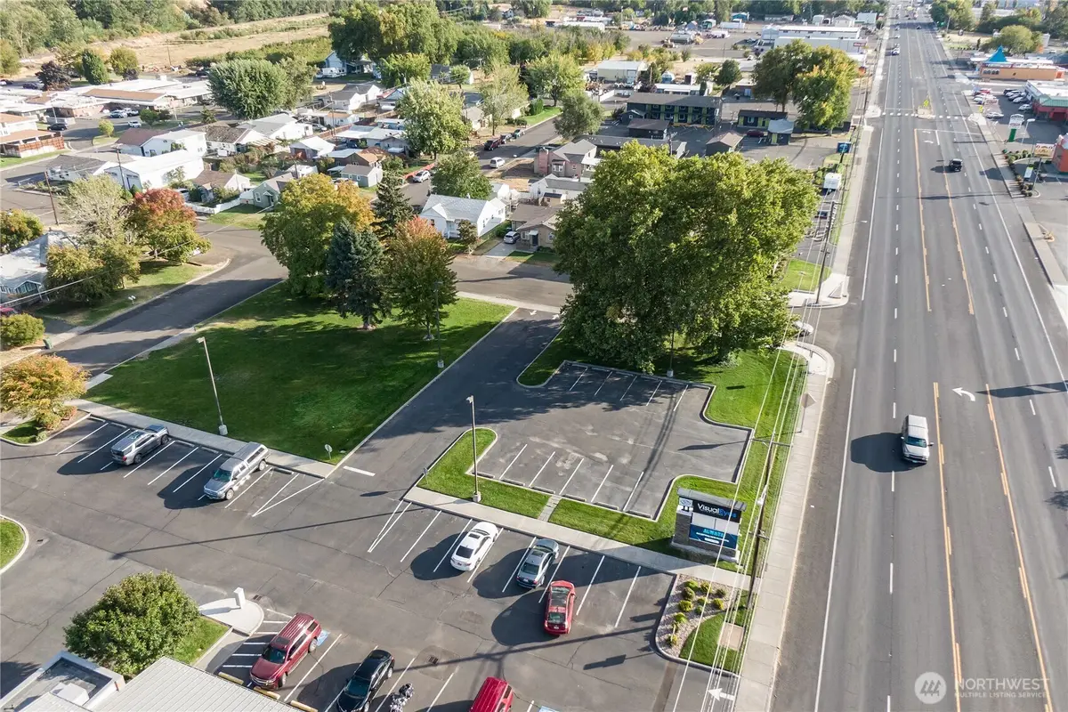 805 NE 3rd Avenue, Milton Freewater, OR 97862 - #1