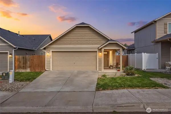 1202 SW Carver Street, College Place, WA 99324