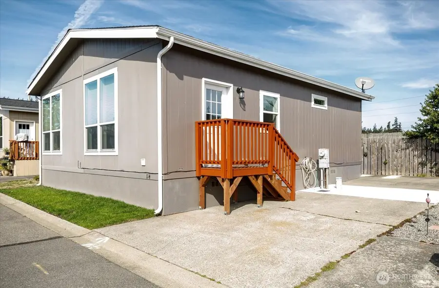 225 NE Ernst Street #114, Oak Harbor, WA 98277 - #3