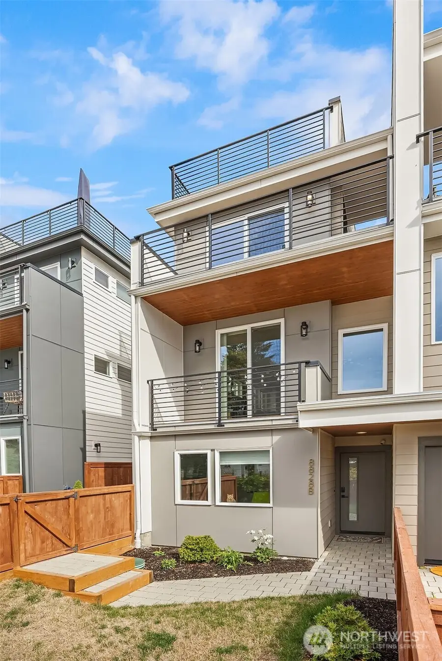 8828 38th Avenue Sw, Seattle, WA 98126 - #2