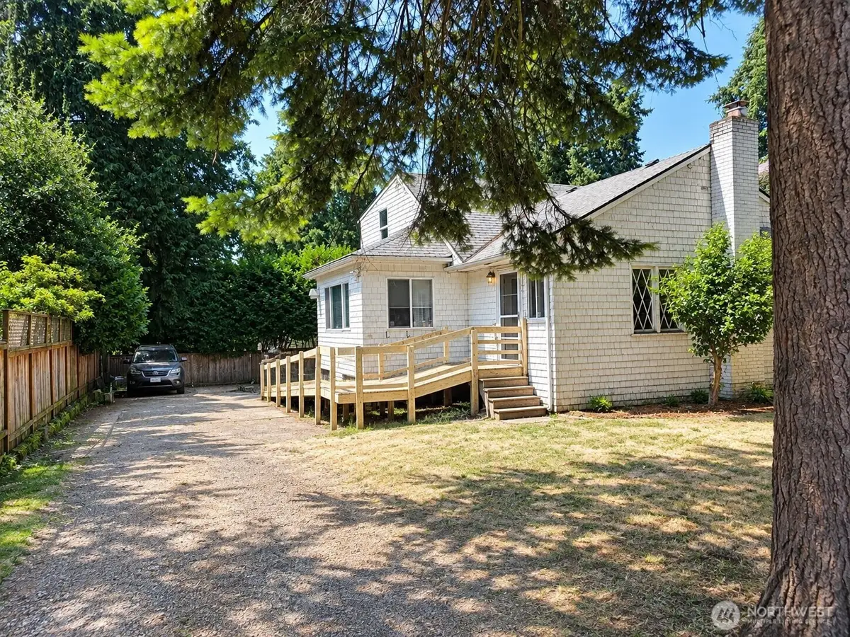 14629 24th Avenue Sw, Burien, WA 98166 - #1